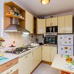 Veronika - One Bedroom With Terrace 아파트 *