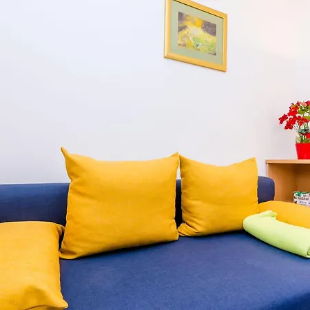 Veronika - One Bedroom With Terrace Daire