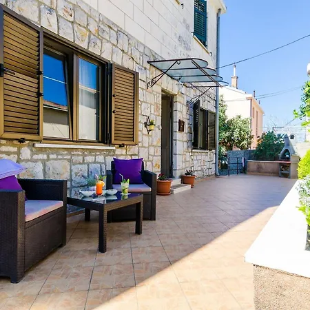 아파트 Veronika - One Bedroom With Terrace *