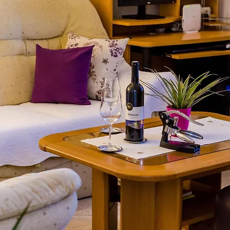 شقة Veronika - One Bedroom With Terrace *
