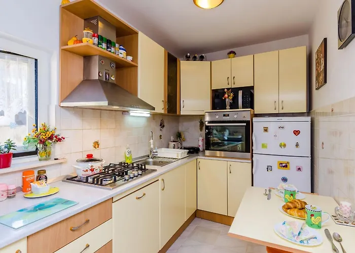 Veronika - One Bedroom With Terrace Apartman *