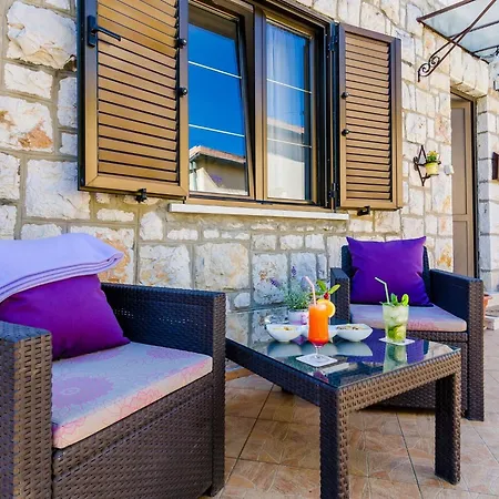 Апартаменты Veronika - One Bedroom With Terrace *