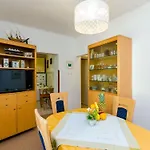 Veronika - One Bedroom With Terrace Lägenhet