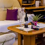 Lägenhet Veronika - One Bedroom With Terrace *